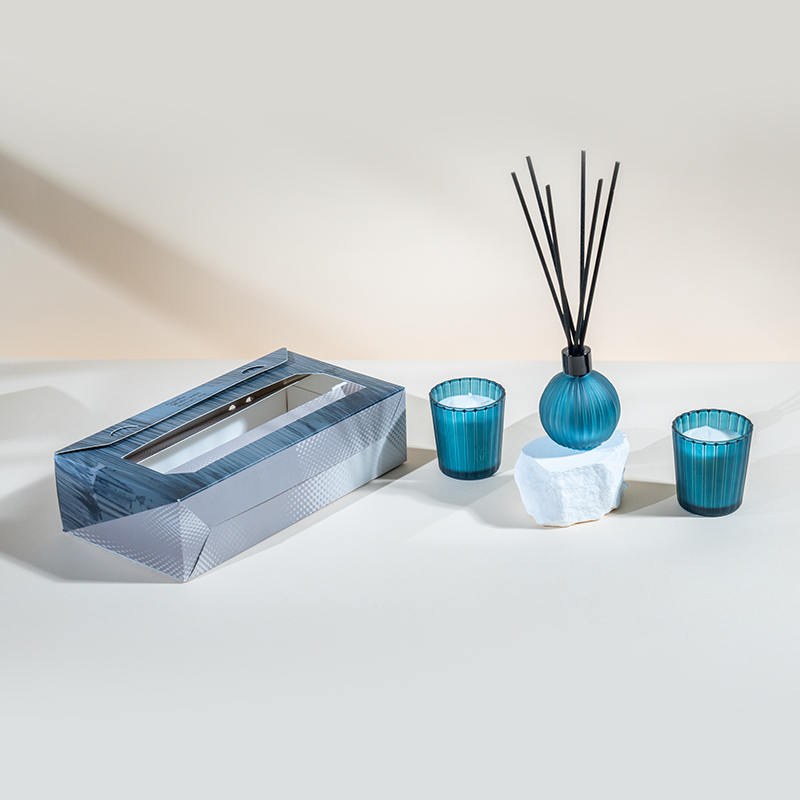 Dikey çizgili küçük bardaklar kokulu mumlar X2 Dikey şeritli küçük ampul uçucu kamış difüzör şişesi