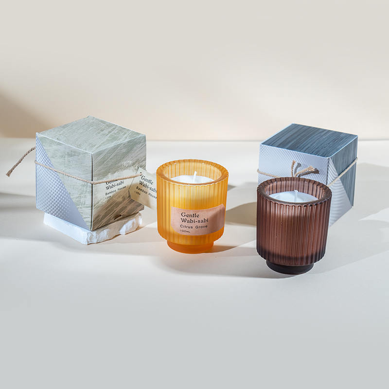 Dikey çizgili yuvarlak cam mumluk kokulu mumlar-eko soya balmumu mum satıcısı